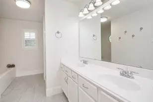 5110 Prosperity Cir, Houston, TX 77018 - Photo 16