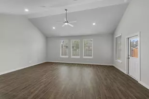 2487 Forest Cedar Ln, Conroe, TX 77301 - Photo 10