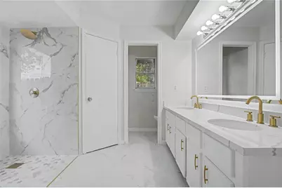 414 N Pecan Dr, Tomball, TX 77375 - Photo 18