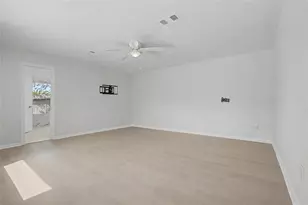 414 N Pecan Dr, Tomball, TX 77375 - Photo 16