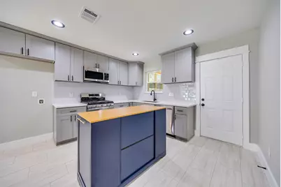 6201 Carew Street, Houston, TX 77074 - Photo 8