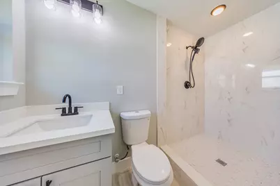 6201 Carew Street, Houston, TX 77074 - Photo 10