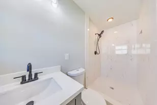 6201 Carew St, Houston, TX 77074 - Photo 12