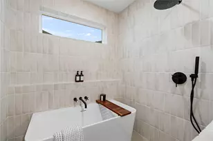 2953 Delafield St, Houston, TX 77023 - Photo 26