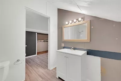 310 N Rock Island Street #4, Angleton, TX 77515 - Photo 12