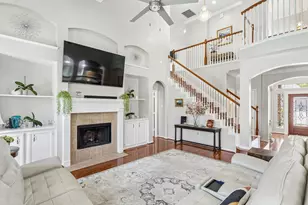 14010 Sea Myrtle Ln, Sugar Land, TX 77498 - Photo 4