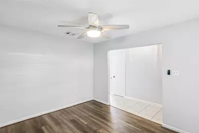 2719 Meadow Lane, La Marque, TX 77568 - Photo 14