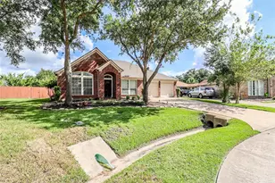34 Crestview Trail, Houston, TX 77082 - Photo 2