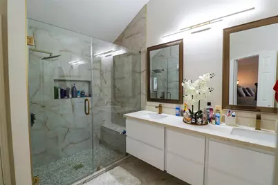 34 Crestview Trail, Houston, TX 77082 - Photo 20