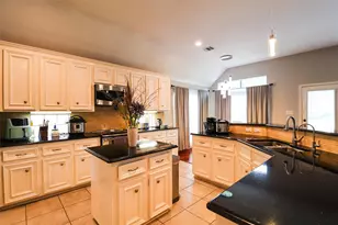 34 Crestview Trail, Houston, TX 77082 - Photo 6
