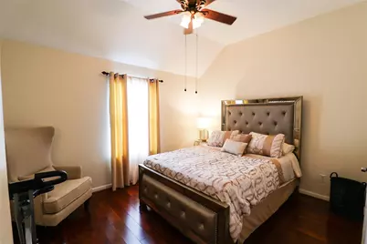 34 Crestview Trail, Houston, TX 77082 - Photo 16