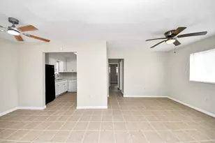 3910 Hoffman St, Houston, TX 77026 - Photo 10