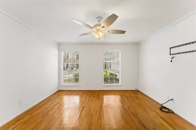 359 N Post Oak Lane #127, Houston, TX 77024 - Photo 14