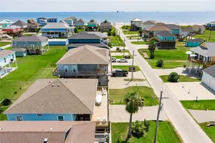 866 Townsend Dr, Crystal Beach, TX 77650 - Photo 36