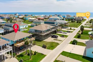 866 Townsend Dr, Crystal Beach, TX 77650 - Photo 2