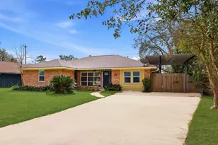 4929 Libbey Ln, Houston, TX 77092 - Photo 2