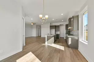 3219 Hidden Mist Dr, Texas City, TX 77568 - Photo 8