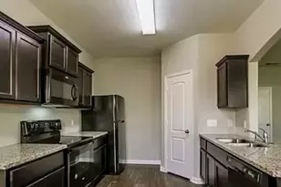 2011 Sweet Lilac Dr, Houston, TX 77090 - Photo 4