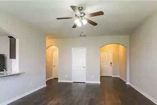 2011 Sweet Lilac Dr, Houston, TX 77090 - Photo 2