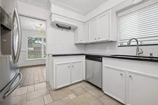 5214 Starkridge Dr, Houston, TX 77035 - Photo 8