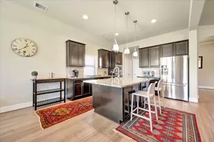 640 Pertonila Ln, Webster, TX 77598 - Photo 14