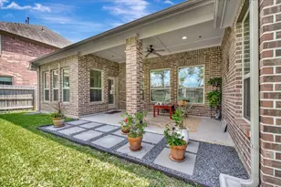 640 Pertonila Ln, Webster, TX 77598 - Photo 36