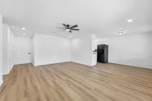 16215 Dunman Ln, Houston, TX 77044 - Photo 10