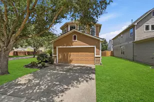 2903 Edgewick Elm St, Fresno, TX 77545 - Photo 2