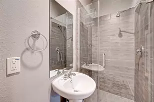 5111 Cornish St, Houston, TX 77007 - Photo 12