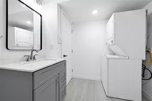 5718 Eskridge, Houston, TX 77023 - Photo 4