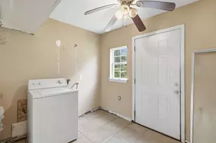 2533 Wall St, Houston, TX 77088 - Photo 16
