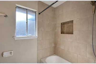 101 Lottie Lane, Friendswood, TX 77546 - Photo 8