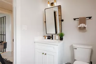 1021 Sealy St, Galveston, TX 77550 - Photo 42