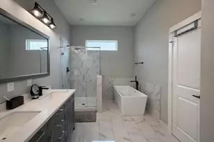 6722 Parker Grv Ln, Houston, TX 77076 - Photo 20