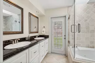 10215 Green Tree Rd, Houston, TX 77042 - Photo 18
