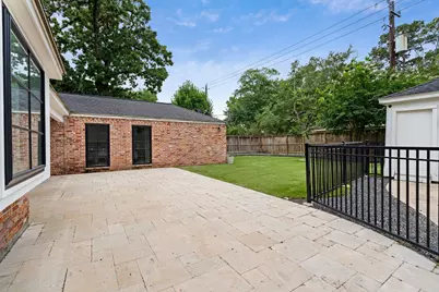 10215 Green Tree Road, Houston, TX 77042 - Photo 24