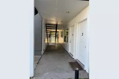 9002 Ilona Lane #8, Houston, TX 77025 - Photo 4