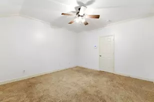 78 N Camellia Grove Cir, The Woodlands, TX 77382 - Photo 16