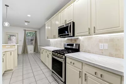 78 N Camellia Grove Circle, The Woodlands, TX 77382 - Photo 10