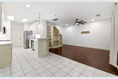 78 N Camellia Grove Circle, The Woodlands, TX 77382 - Photo 14