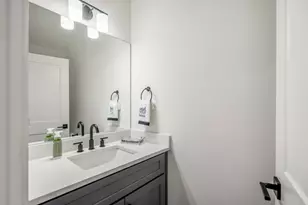 6405 Highland Pine Ln, Houston, TX 77091 - Photo 36