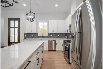 6405 Highland Pine Lane, Houston, TX 77091 - Photo 10