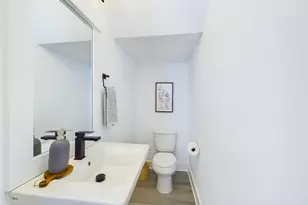 3004 Jensen Spgs Ln, Houston, TX 77026 - Photo 12