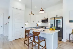 3004 Jensen Spgs Ln, Houston, TX 77026 - Photo 10