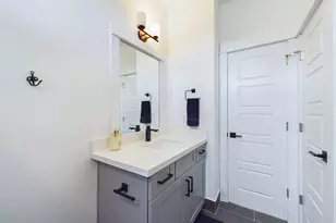 3004 Jensen Spgs Ln, Houston, TX 77026 - Photo 26