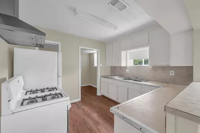 7304 Kinney Street, Houston, TX 77087 - Photo 14