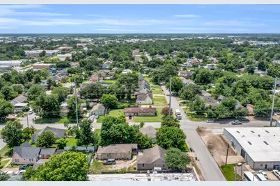 7304 Kinney Street, Houston, TX 77087 - Photo 32