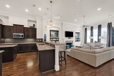 5605 Cohn Meadow Lane, Houston, TX 77007 - Photo 8