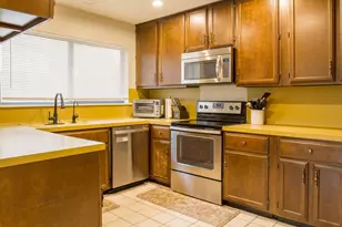 401 W 5th St, Brenham, TX 77833 - Photo 8