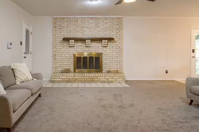 401 W Fifth Street, Brenham, TX 77833 - Photo 4